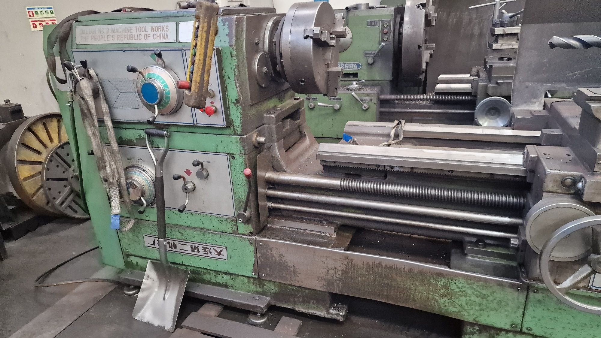 Torno mecanico com 2000 entre pontos furo da arvore 110mm maquinas de