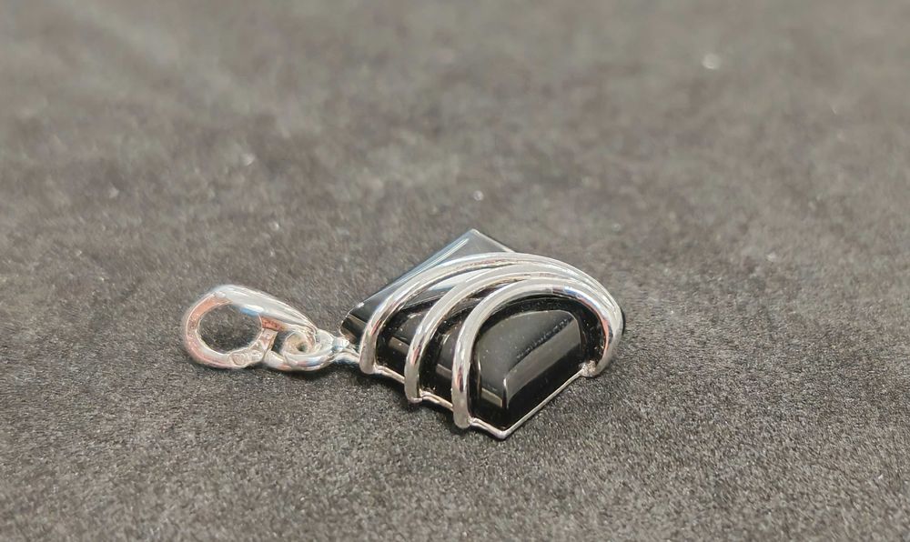 Elegancka zawieszka z Onyksem p925 4,45g 3,3x2,1cm