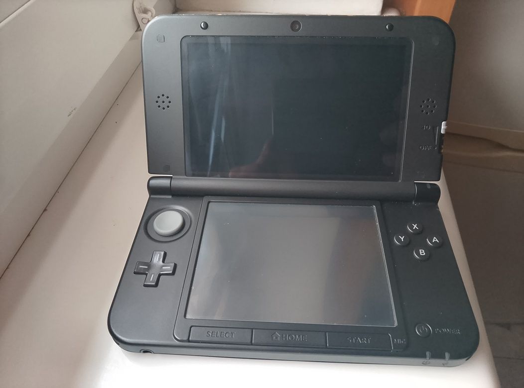 Konsola Nintendo 3DS XL Charizard Edition idealny stan LUMA