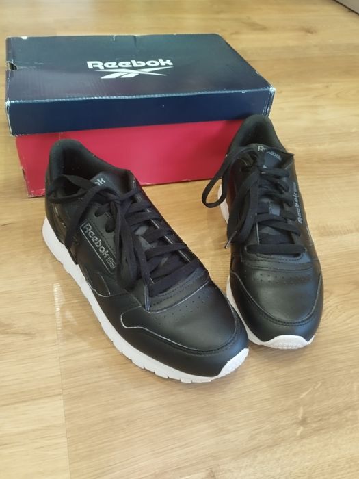 Жіночі оригінальні кросівки Reebok classic leather 37,5р