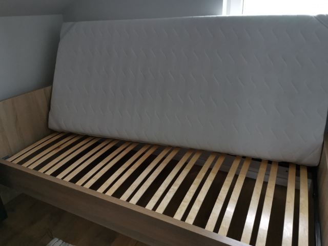 Łóżko 209cmx97cm rama plus stelaż i materac
