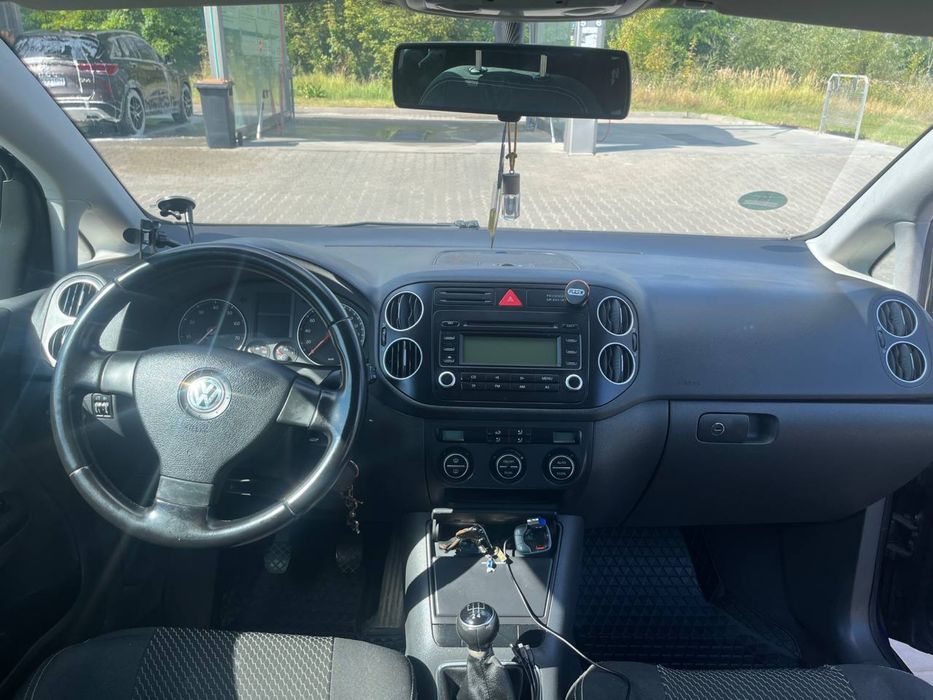 продам в хорошому стані Гольф 5+