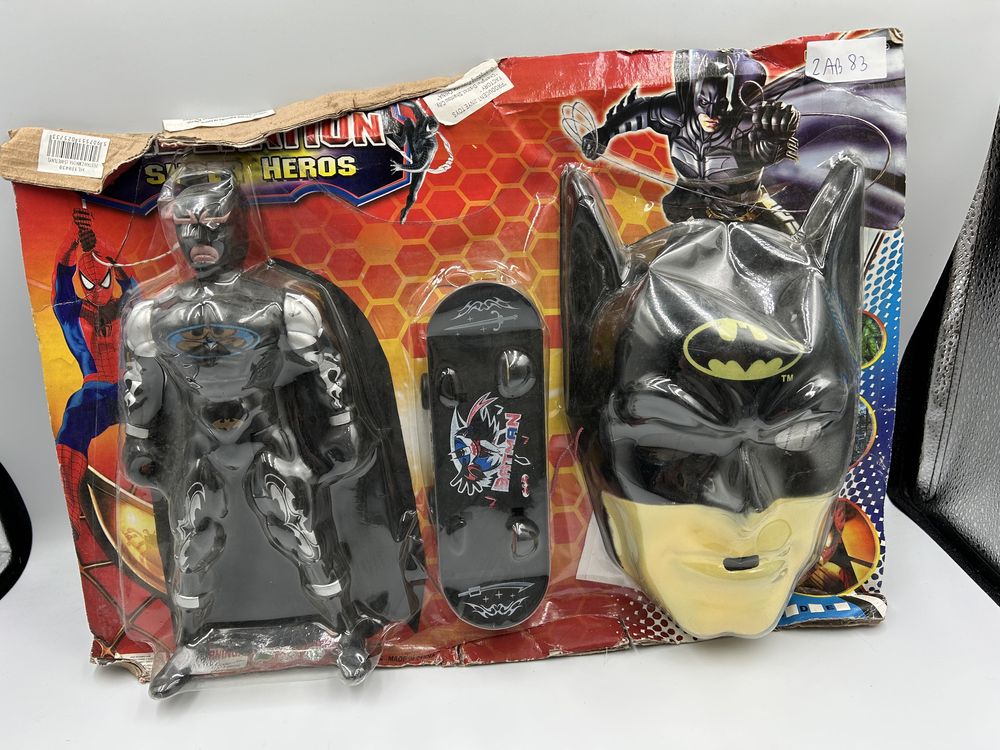 Zestaw maska lalka figurka batman