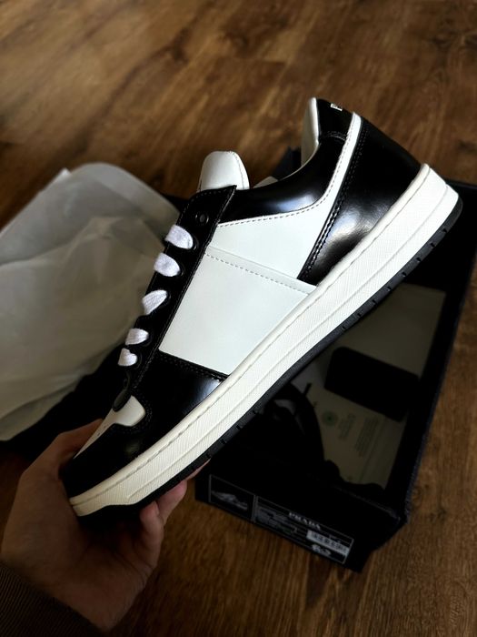Кеды Prada Downtown leather sneakers black white мужские кеды прада