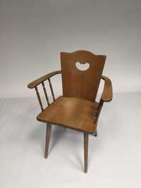 Drewniane krzesło retro