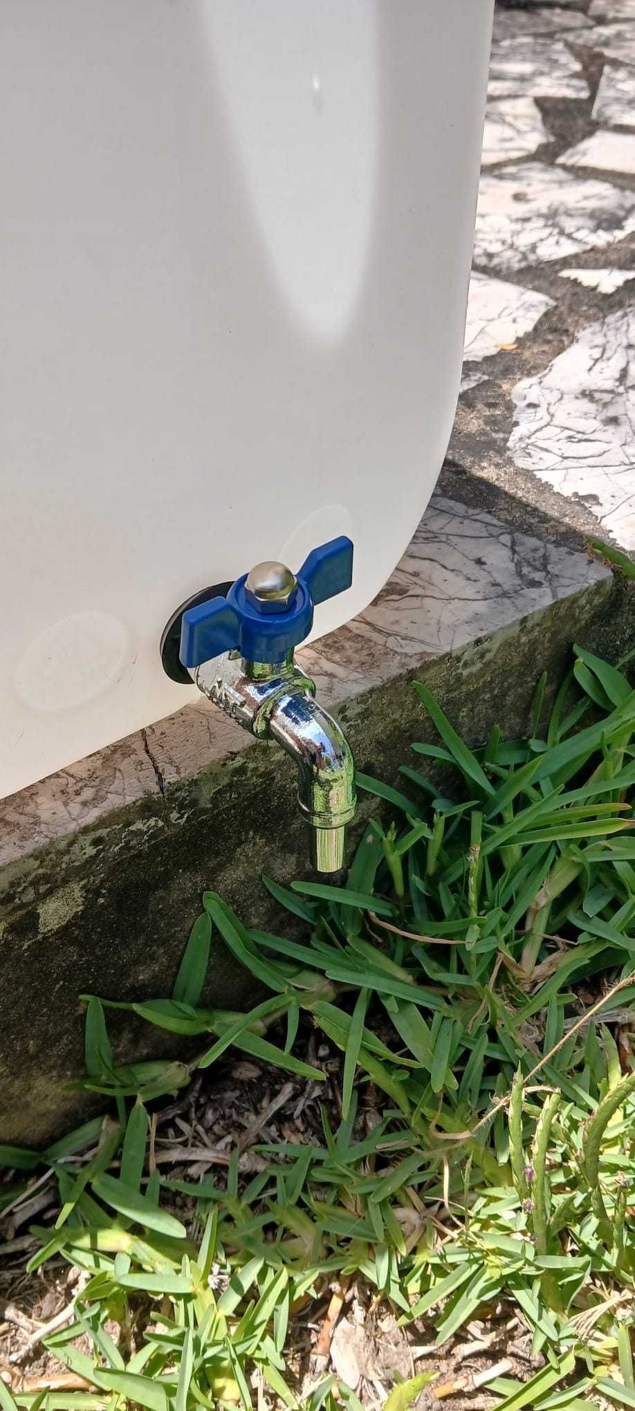 Vendo jerricã 20L com torneira em INOX