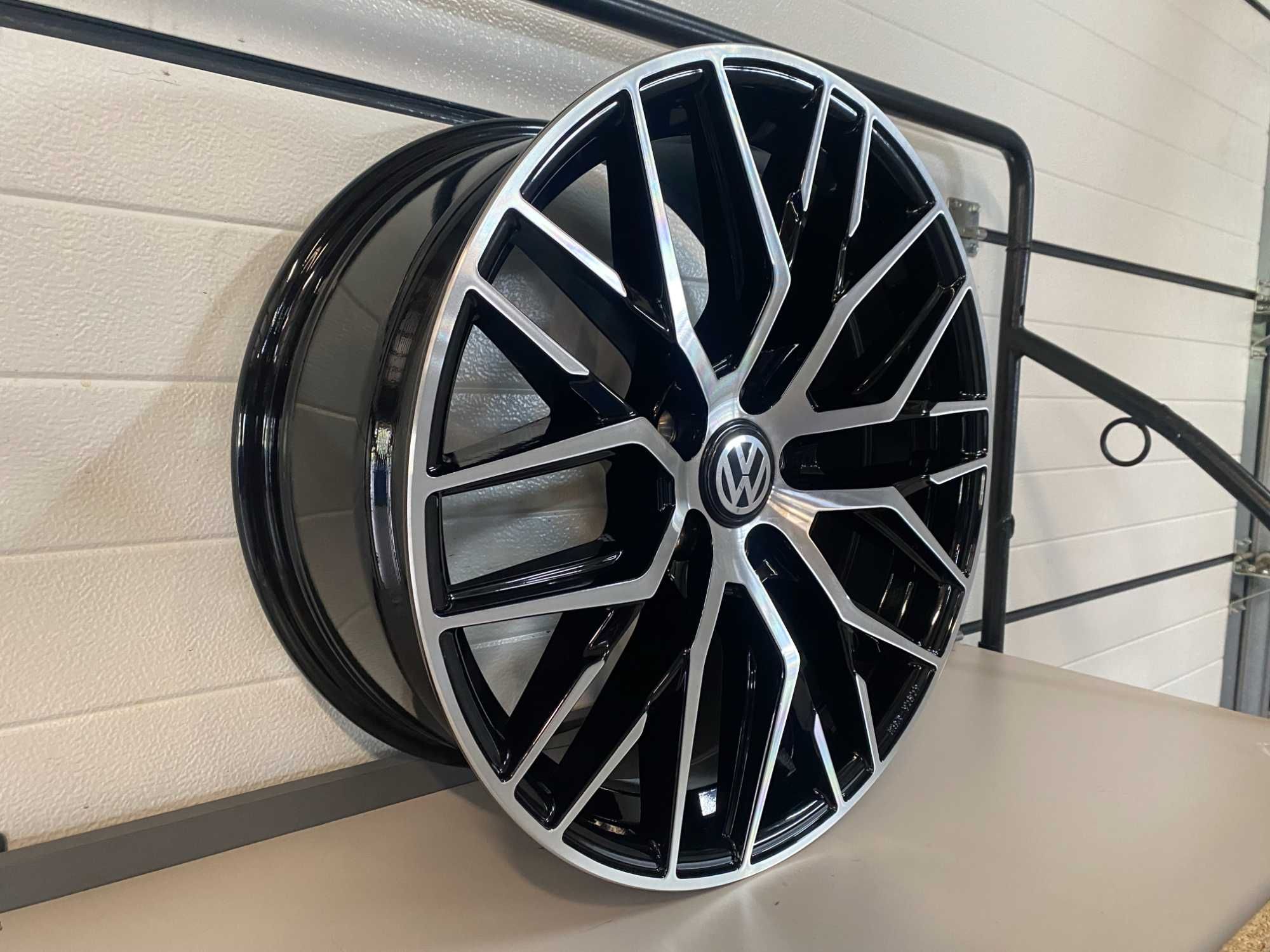 Alufelgi 18 5x112 VW Volkswagen Passat Golf Tiguan Sharan Touran T-roc
