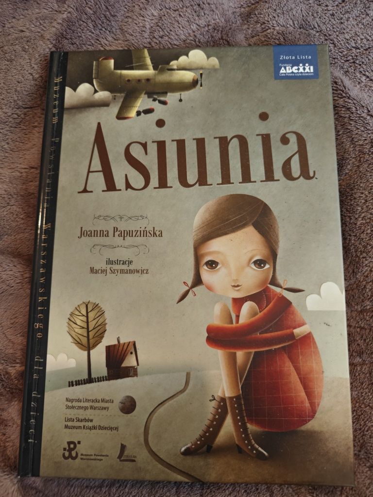 Lektura - Asiunia - Joanna Papuzińska
