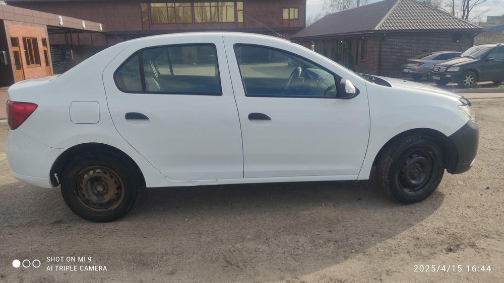 Авто Renault Logan II 2014рік