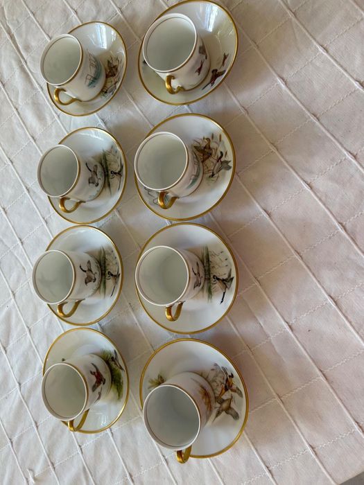 Conjunto chávenas pintadas à mão vista alegre