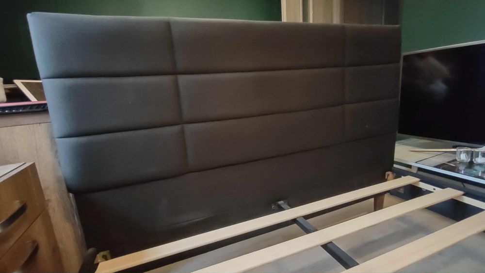 Łóżko 140 x 200 cm