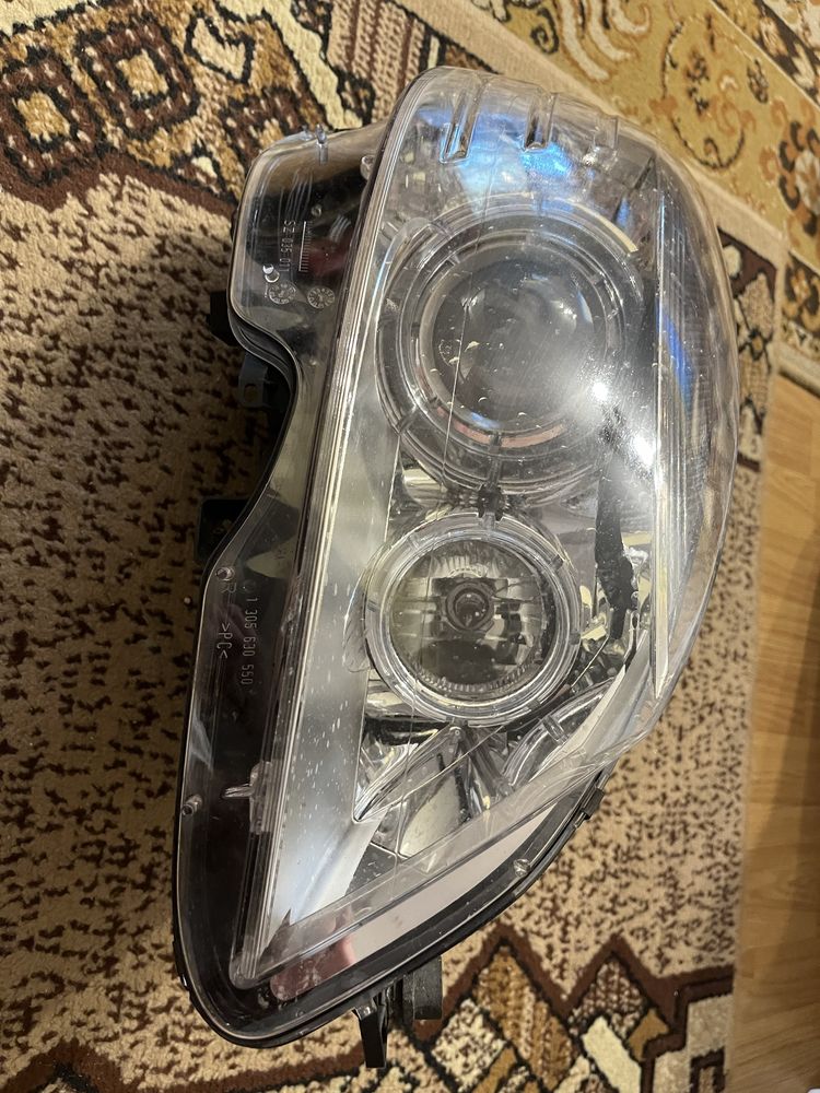 Witam sprzedam lampe xenon do mercedesa w204 przedlift 2007r