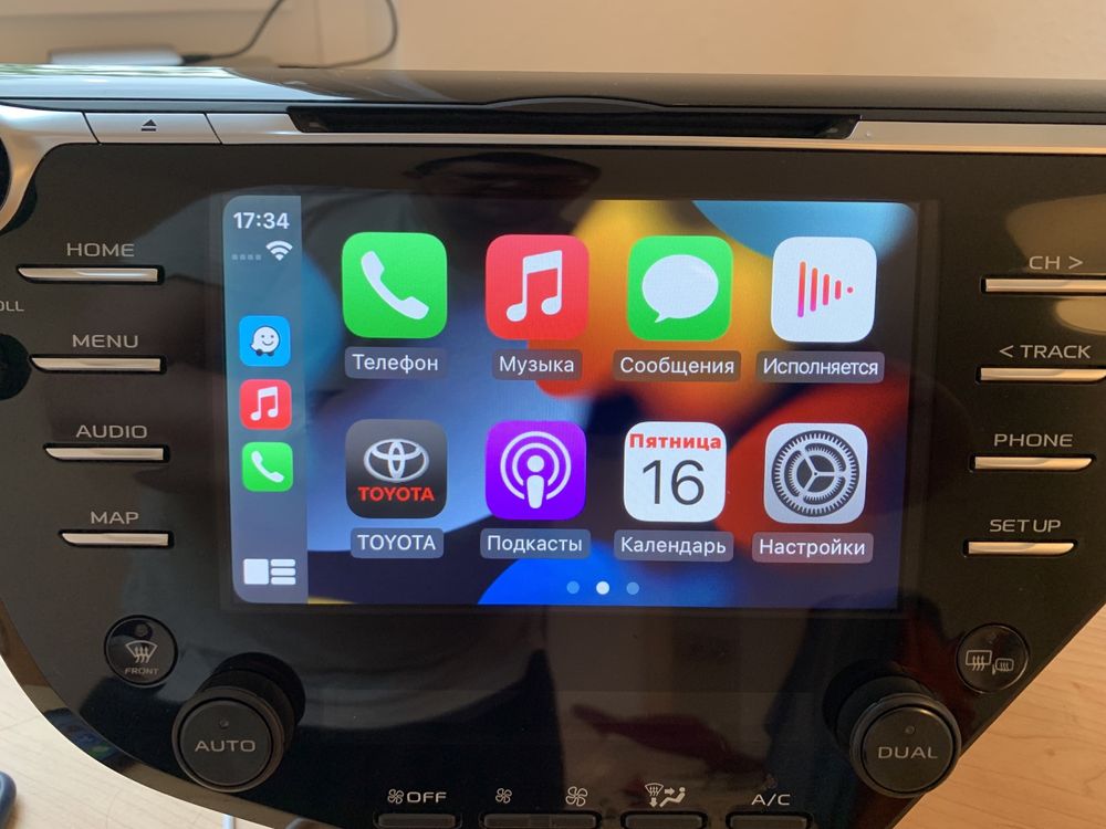 ОригиМагнитола Евро Тойота Камри 70 с функцией CarPlay и Android Auto