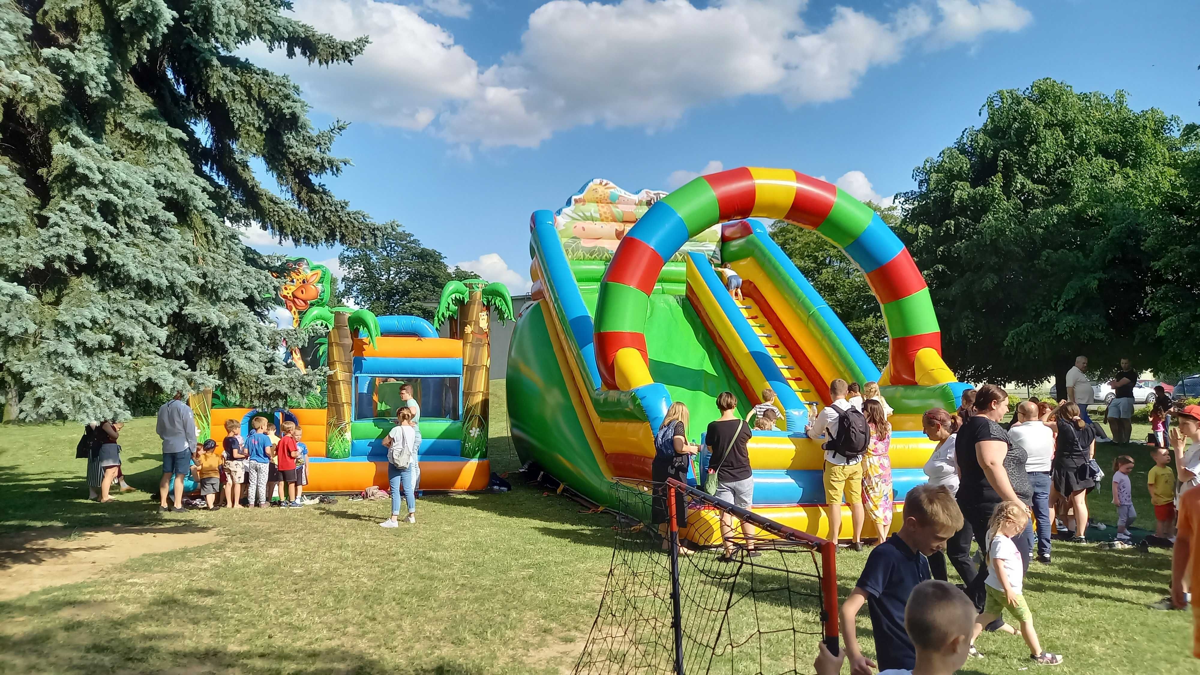 Zjeżdzalnia dmuchana, dmuchańce,  dmuchane kule wynajem dmuchańców