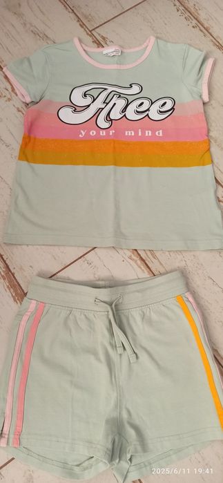 Spodenki, legginsy plus t-shirt gratis Coccodrillo 128