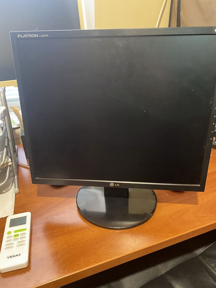 Монитор LG Flatron