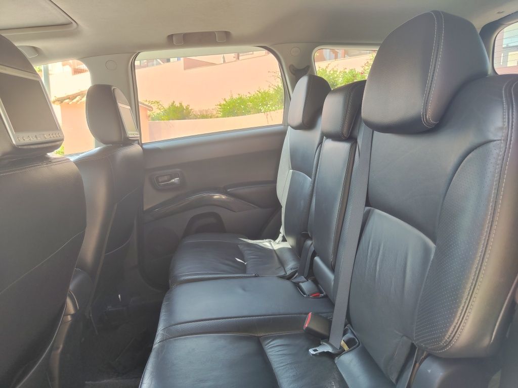 Mitsubishi Outlander 7 lugares