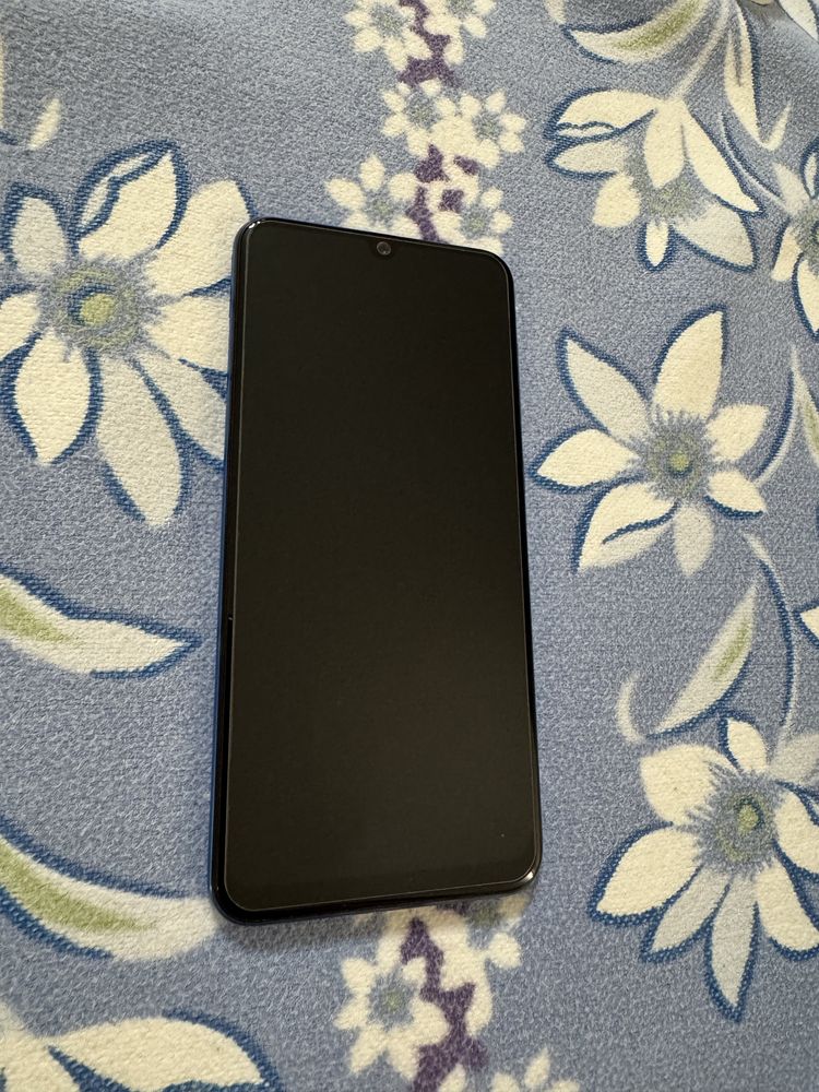 Телефон Samsung a50