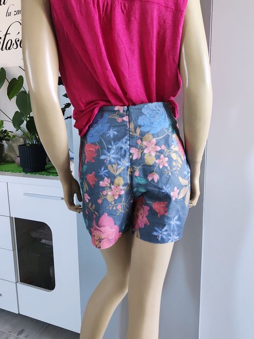 Stradivarius spódnico-spodenki letnie lato jeansowe w kwiaty 38