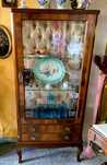 Vitrine em Nogueira