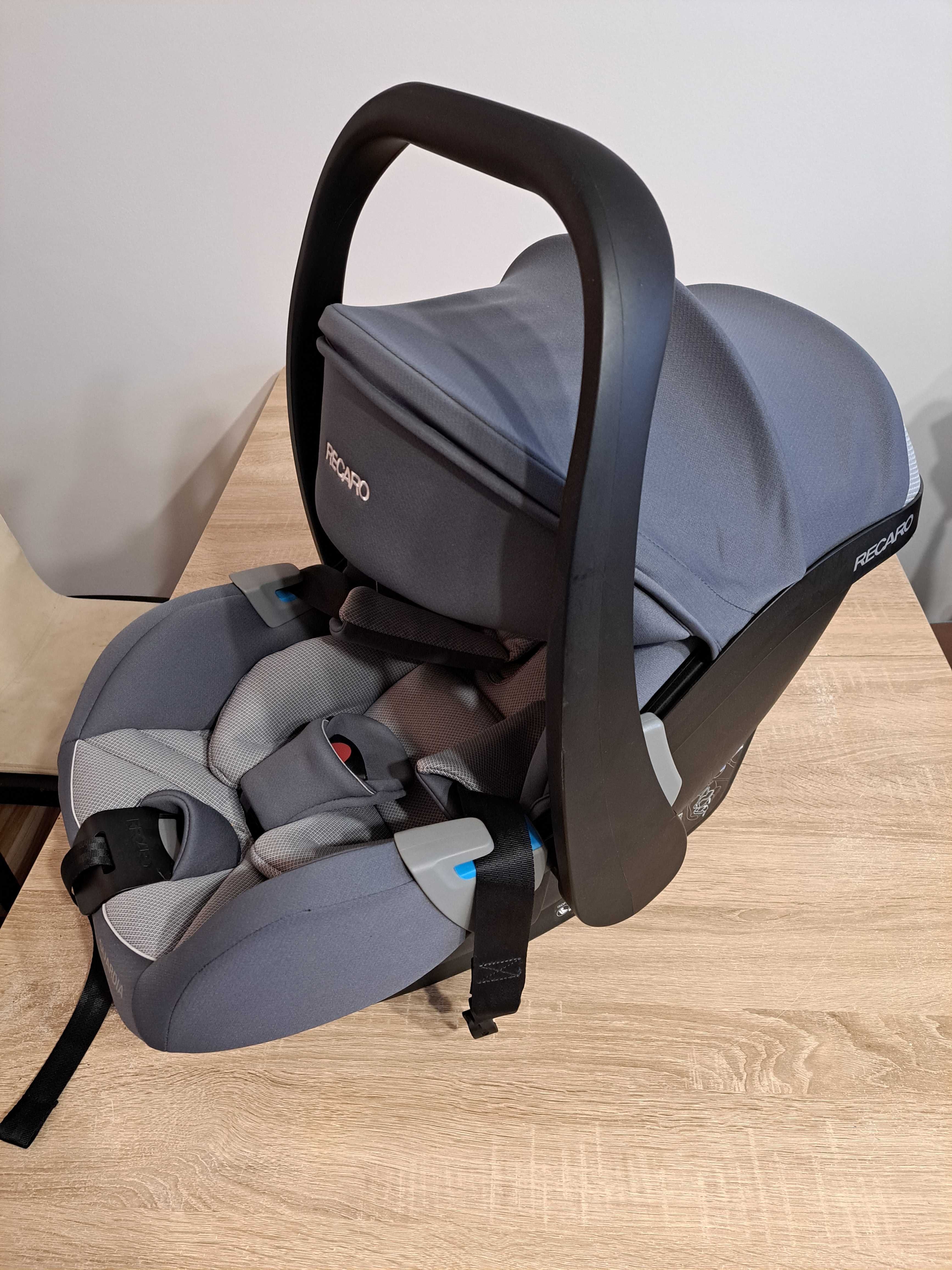 Fotelik samochodowy Recaro Guardia z bazą 0-13kg