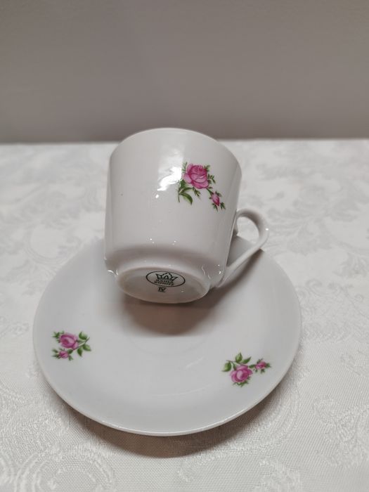 Filiżanka porcelanowa Kahla róże