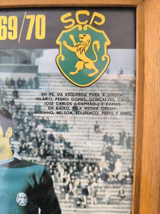 Quadro com pôster comemorativo do Sporting Clube de Portugal e azulejo