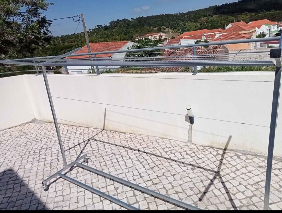 Estendal grande com rodas novos