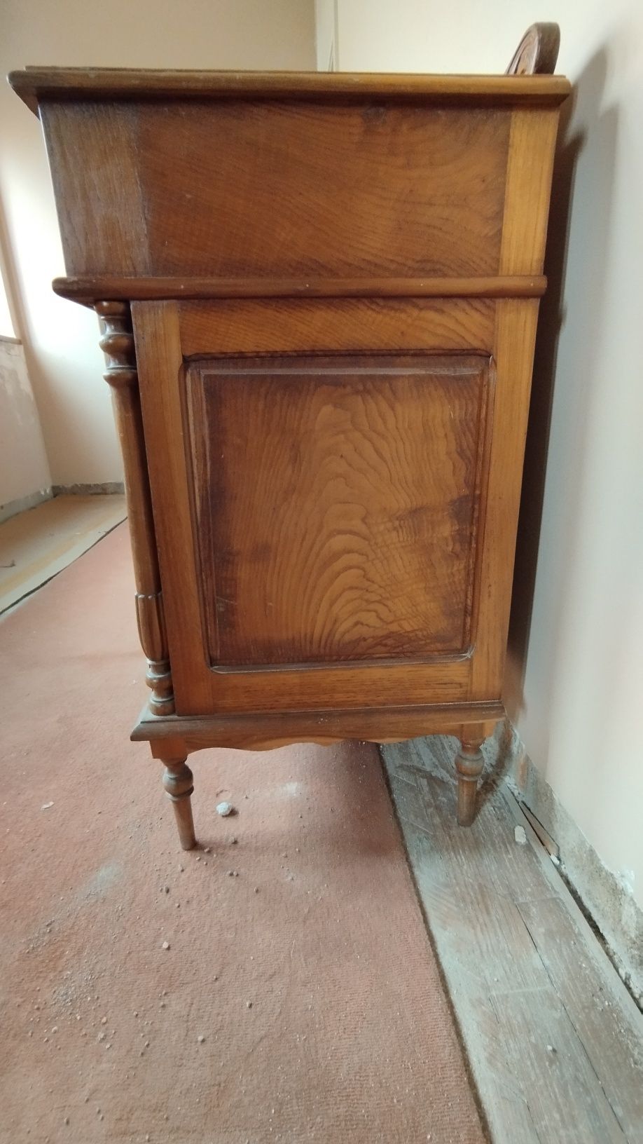 Comoda de madeira maciça