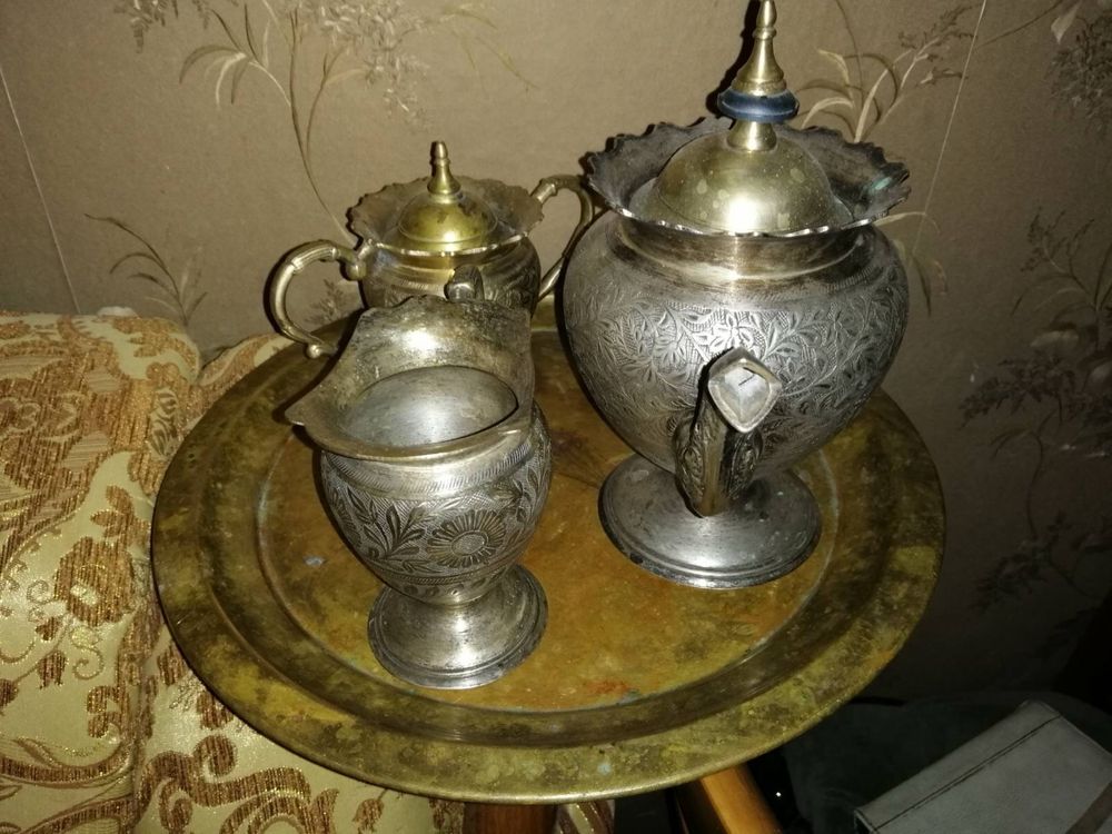 Старинный антикварный чайный сервиз мельхиоровый   чайник сливочник