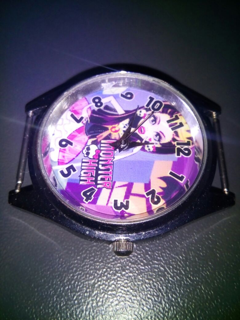 Часы Монстер Хай (Monster High)