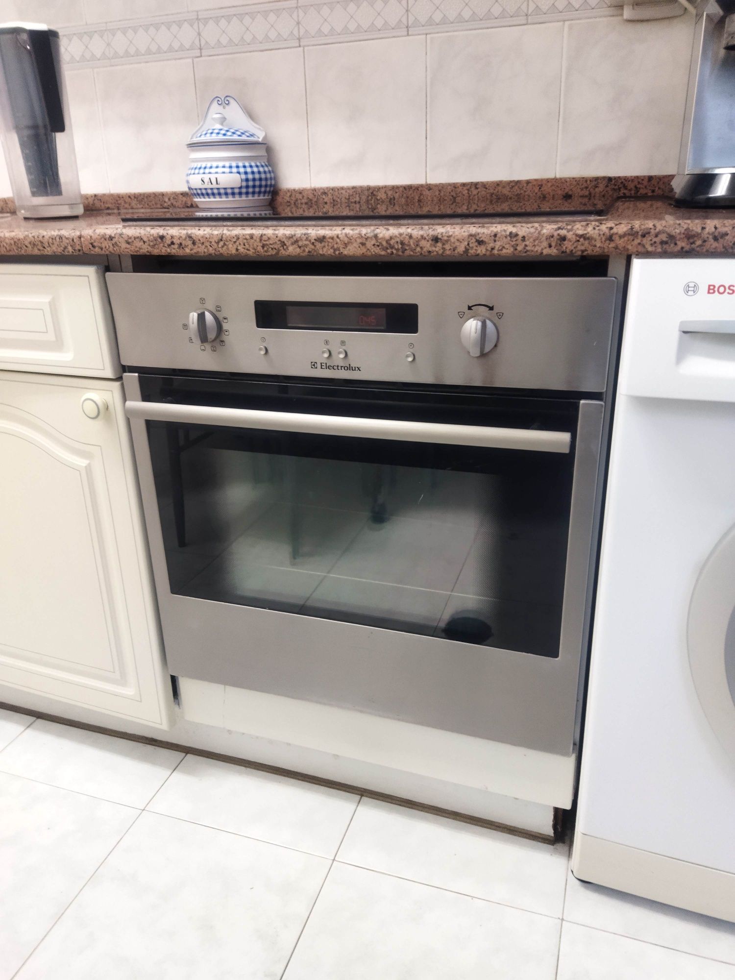 Forno elétrico em inox, da conceituada marca Electrolux 100% funcional