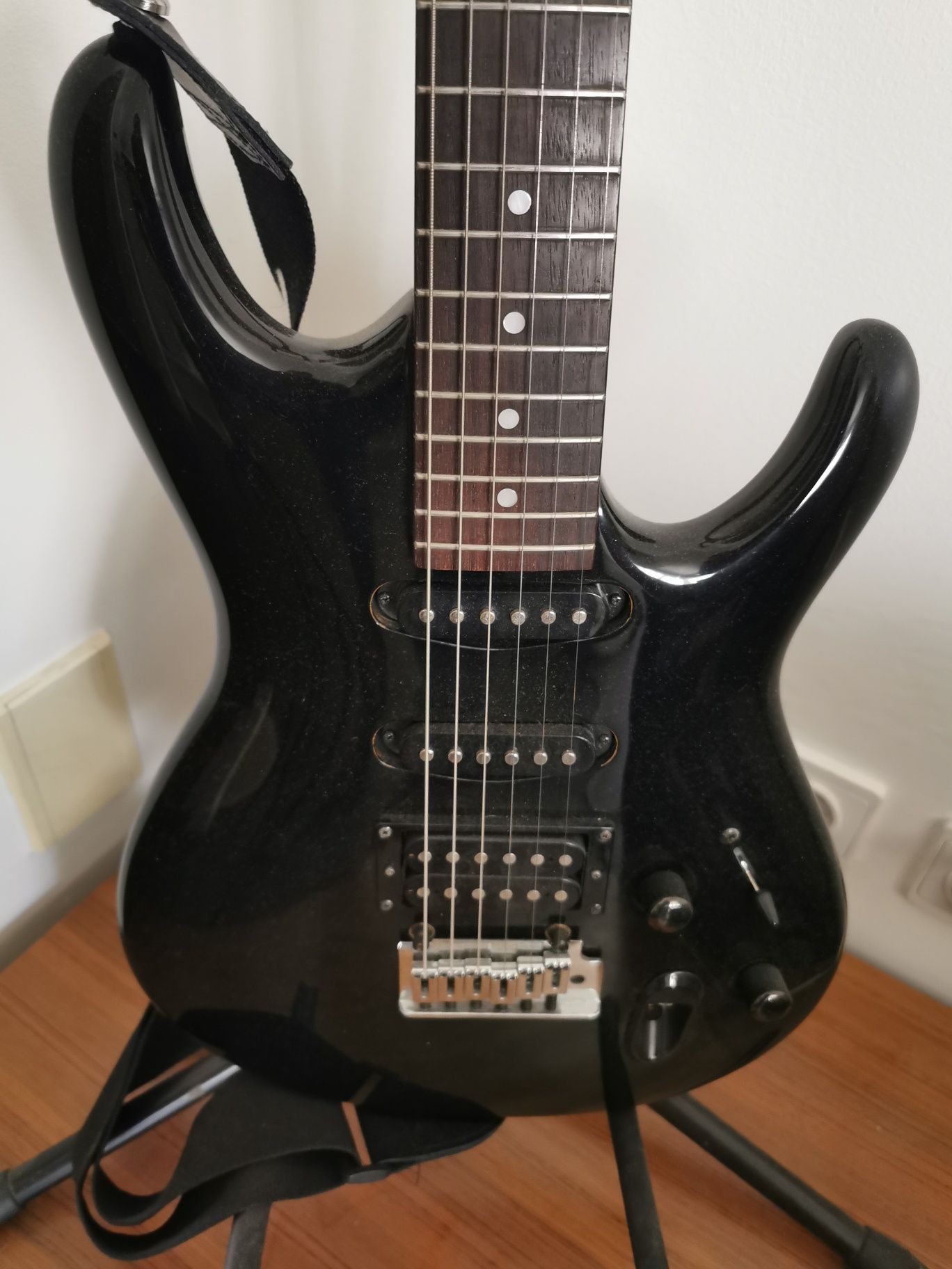 Guitarra eléctrica Ibanez Ergodyne Joe Satriani