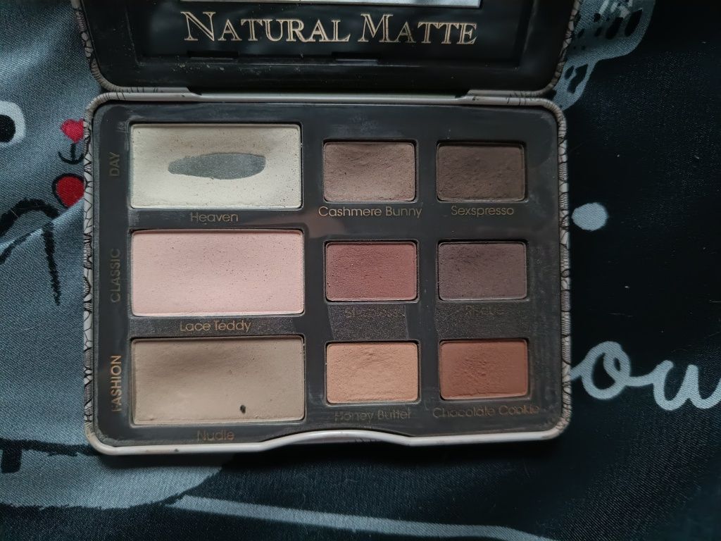 Too faced natural matte paleta paletka cieni