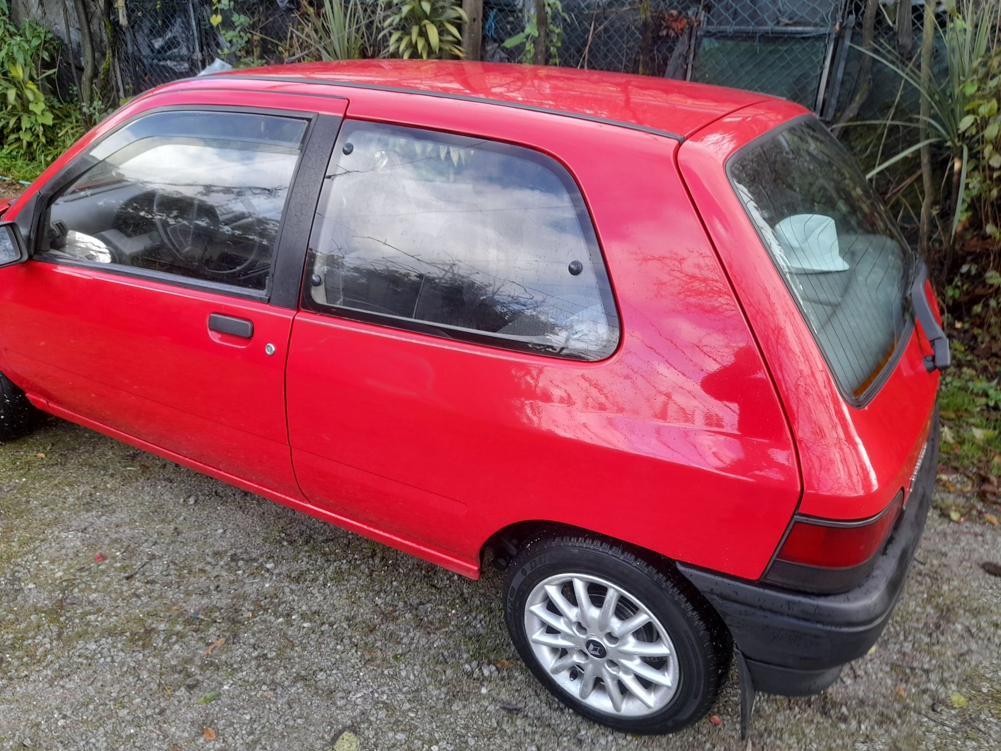 Renault clio clássico impecável
