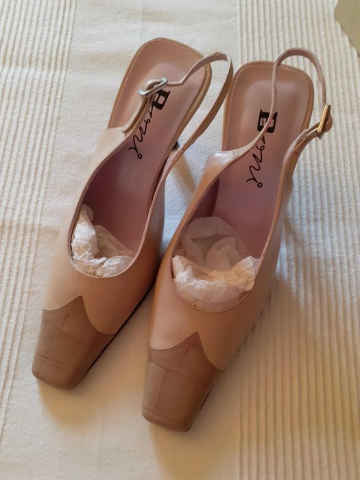 Sapatos em pele e em camurça vários modelos (T.38) NOVOS