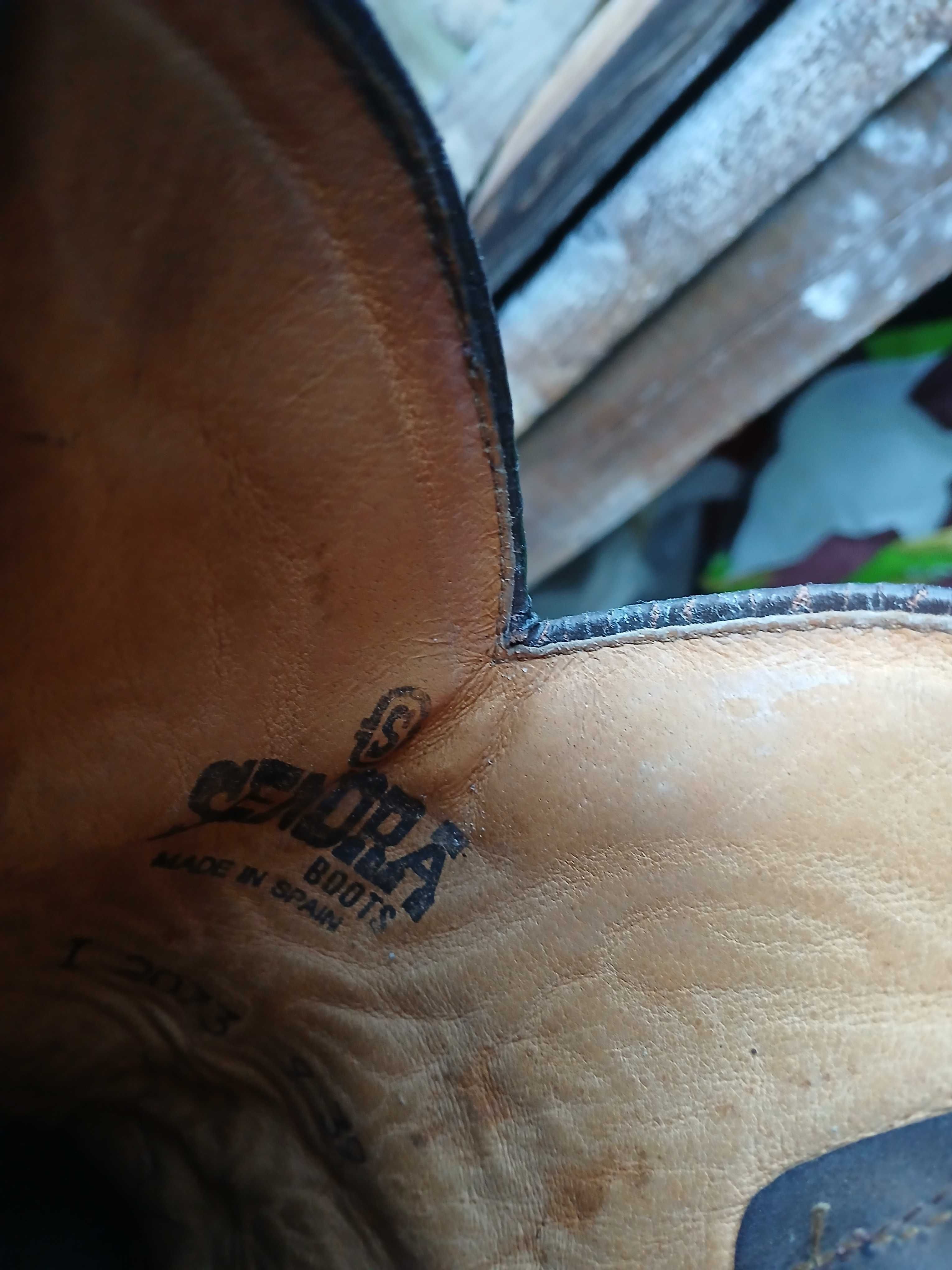 Botas cendra em muito bom estado