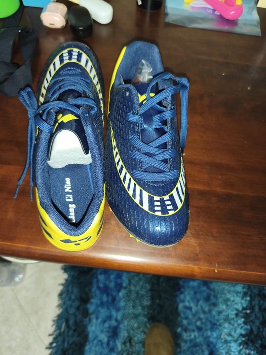 Sapatilha de bicos novas