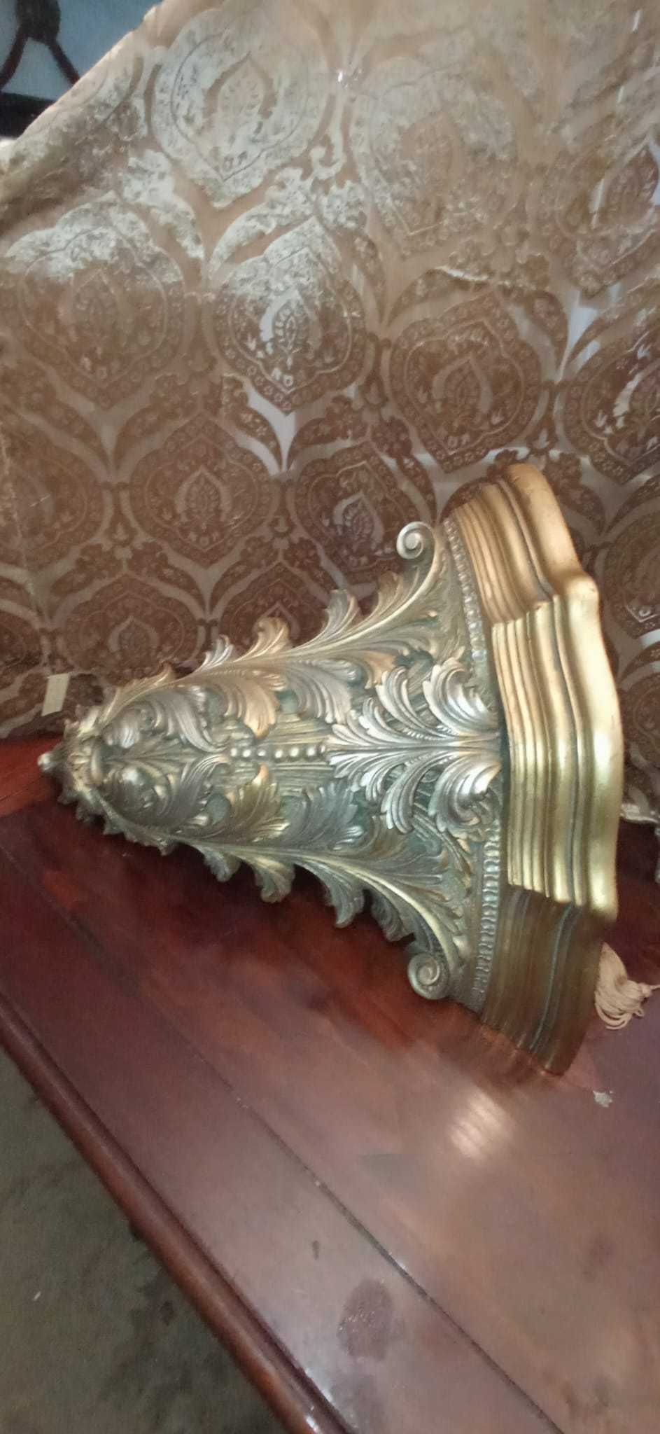 Talha Madeira Dourada e prata folha de ouro 60 cm alt x 50 cm larg