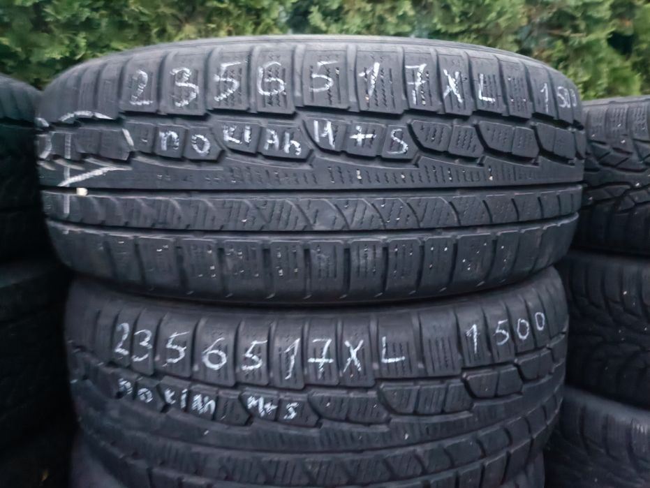 Nokian 235/65 R17 XL комплект зимової резини