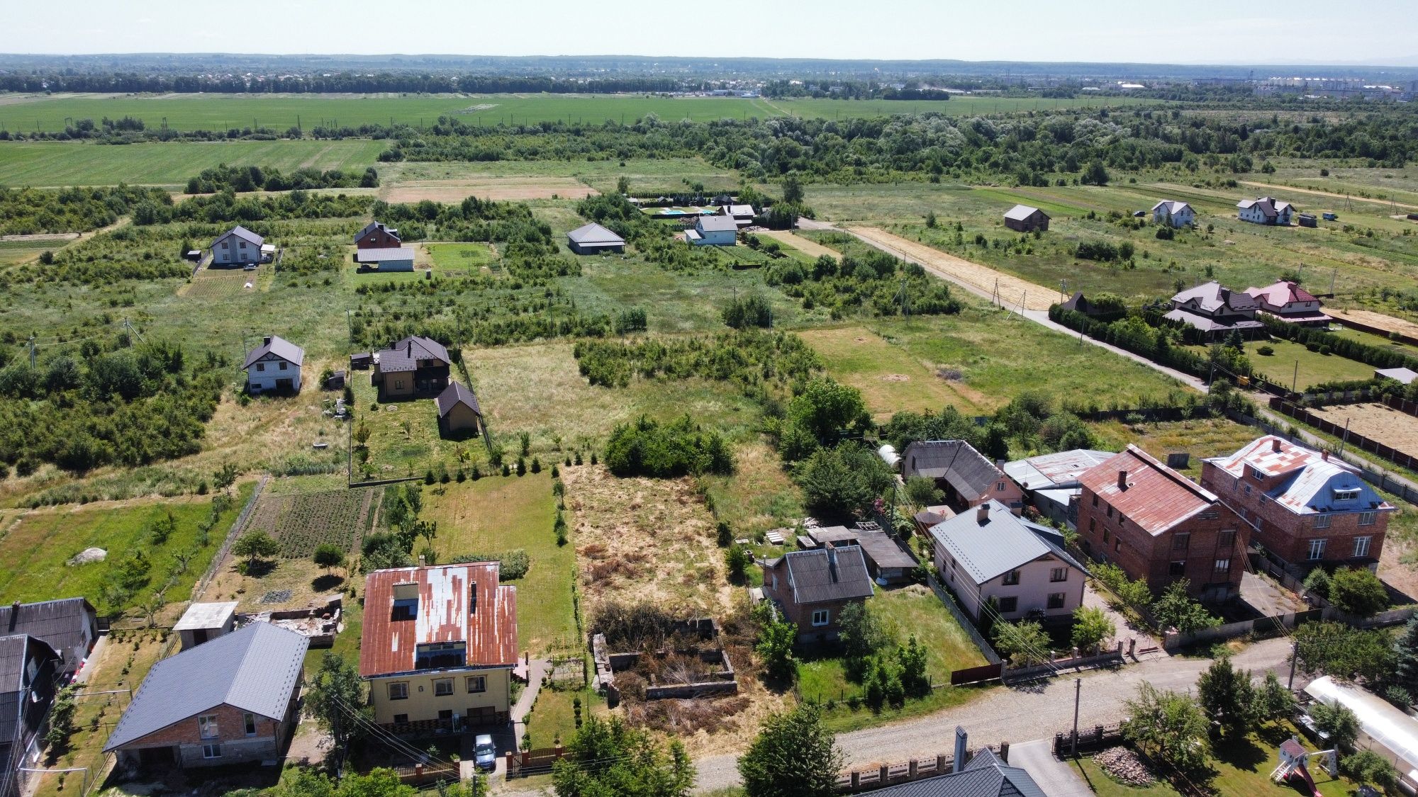 Продається  земельна ділянка (15 сот.) в с.Добрівляни