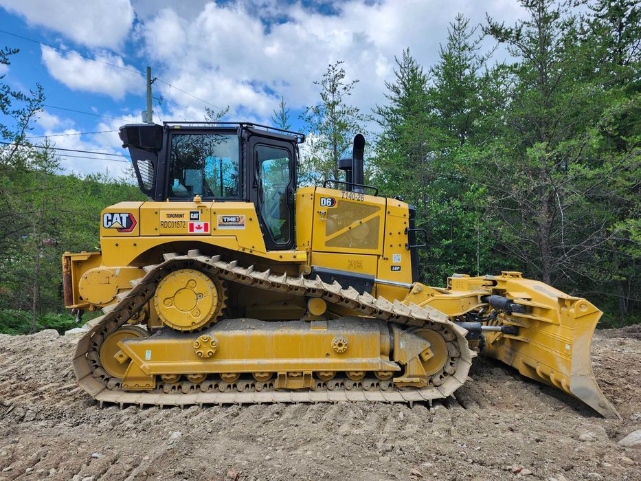 Kruszarka, koparka z młotem, przesiewacz, wynajem, usługa tona.