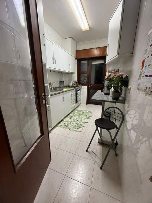 Quarto para arrendar – Porto (Santos Pousada)