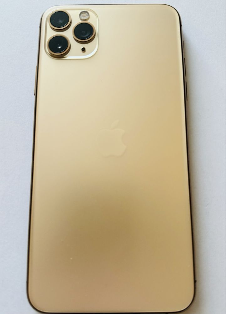 iPhone 11 pro max Gold 64 Gb