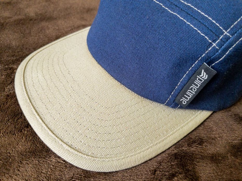 Pinetime; czapka z daszkiem, granatowo-beżowa (dwukolorowa)