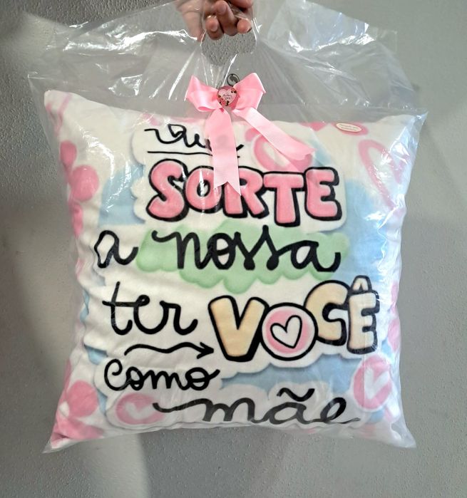 Almofada e bolsas personalizadas