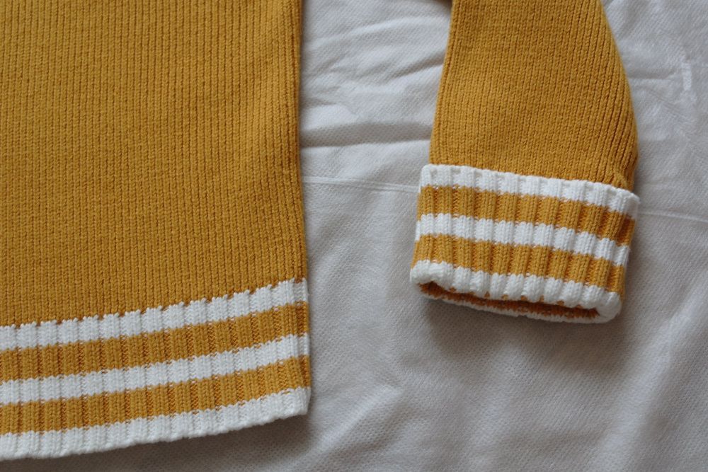 Новый короткий свитер , размер s- m хлопок