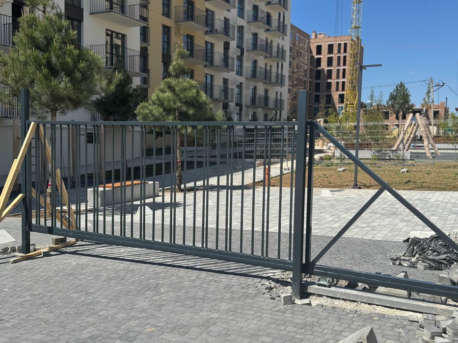 Продаж(Єоселя) 2-кімнатної квартири 55 м2 Пустомити (9км.від Львова)