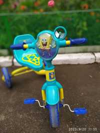 Дитячий трьохколісний велосипед