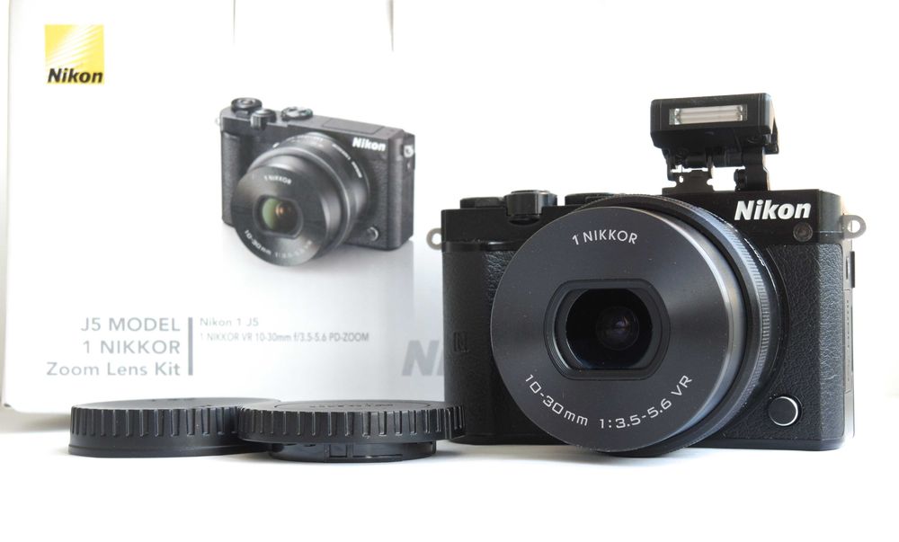 Nikon 1 J5 10-30mm PZ Kit